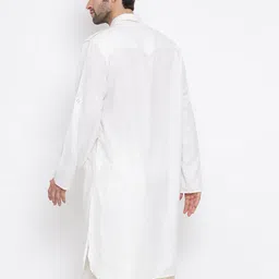 vastramay Long Kurta with Buttoned Patch Pockets image 3