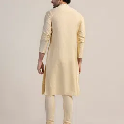 kisah Men Embellished Regular Fit Kurta image 3