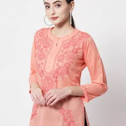 paramount chikan Women Hand Embroidered Chikankari Short Kurta image 3
