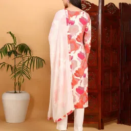 ahika Floral Print Straight Kurta with Pants & Dupatta image 3