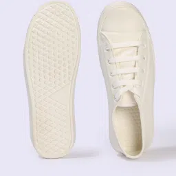 yousta Men Lace-Up Shoes image 3