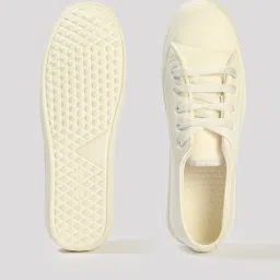 yousta Women Lace-Up Shoes image 3