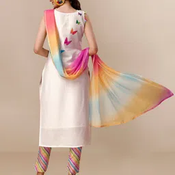 youthnic Women Embellished Straight Kurta with Pants & Dupatta image 3