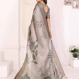 griva designer Women Leaf Print Saree with Contrast Border image 3