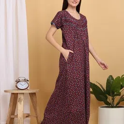 sweet dreams Women Floral Print Scoop-Neck Nightie image 3