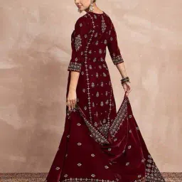 svaraa Women Embroidered Straight Kurta Suit Set image 3