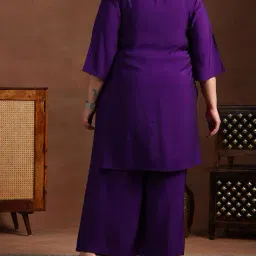 extra love by libas Women Embroidered Straight Kurta Set image 3