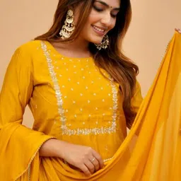 svaraa Women Embroidered Straight Kurta Set image 3