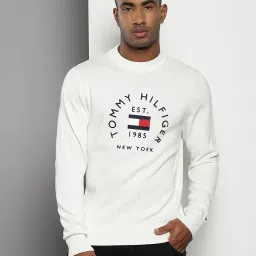 tommy hilfiger Men Brand Print Regular Fit Crew-Neck Sweatshirt image 4