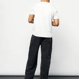 freakins Men Lightly Washed Baggy Jeans image 4