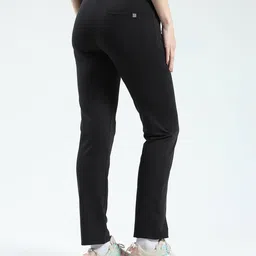 rock it Women Straight Track Pants image 4