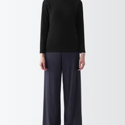 muji Warm & Thick Cotton Long-Sleeve T-Shirt image 4