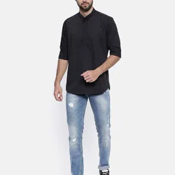 cross court Slim Fit Short Kurta with Mandarin Collar image 4