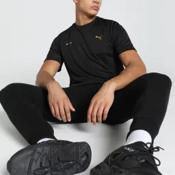puma Logo Print Regular Fit Crew-Neck T-Shirt image 4