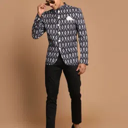 vastramay Men Ikat Print Slim Fit Bandhgala with Mandarin Collar image 4