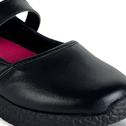 kazarmax Girls Round-Toe Slip-On Flat Shoes image 4