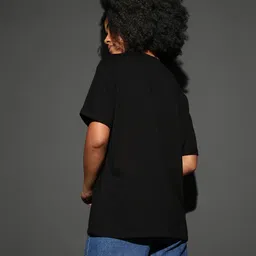 sam Women Printed Relaxed Fit T-Shirt image 4