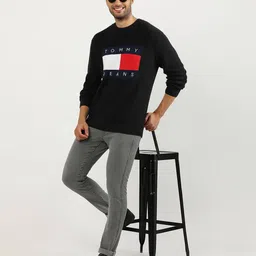 tommy hilfiger Men Brand Print Regular Fit Crew-Neck Sweatshirt image 4