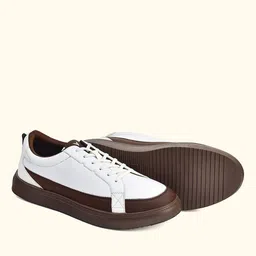 yoho Men Round-Toe Lace-Up Sneakers image 4