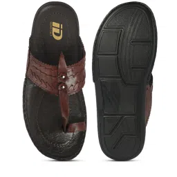 id Textured Toe-Ring Sandals image 4