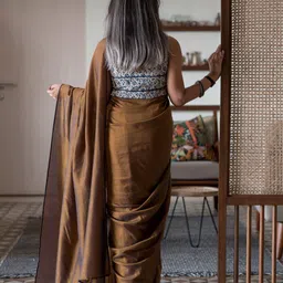 suta Saree with Tassels Accent image 4