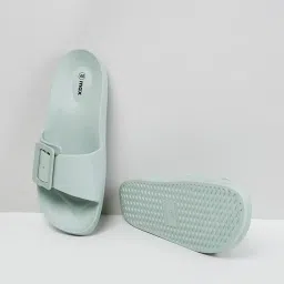 max Solid Slip-On Slides image 4