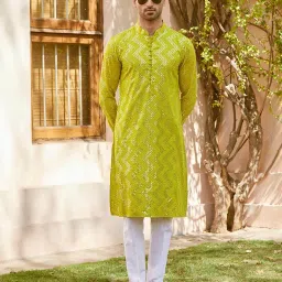see designs Men Embellished Regular Fit Kurta image 4