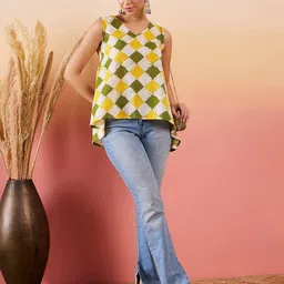 inweave Women Relaxed Fit Printed Top image 4