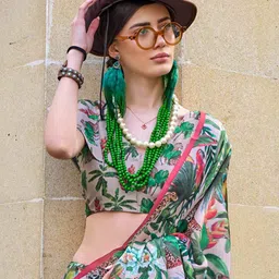 ri-wah Women Tropical Print Saree with Thin Border image 4