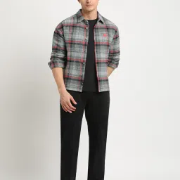 the bear house Men Checked Oversized Shirt with Patch Pocket image 4