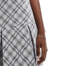 asos design Women Checked Pleated Mini Pleated Skirt image 4