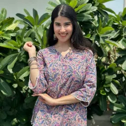 svaraa Women Floral Tunic image 1