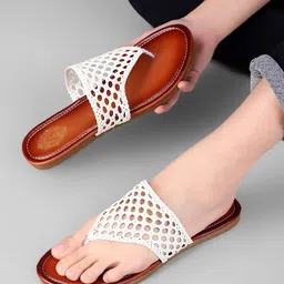 franino paris Women Thong-Strap Flat Sandals  image 4