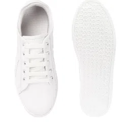 realtoes Low-Top Lace-Up Shoes image 4