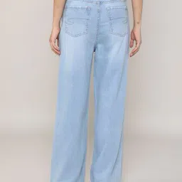 lee cooper Women Lightly Washed Wide-Leg Jeans image 4