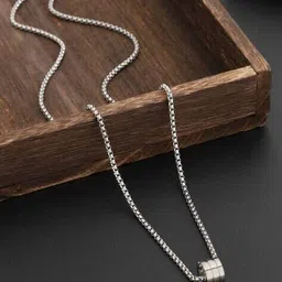 designs & you Men Triple Rings Circular Pendant Necklace image 4