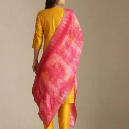 soch Women Embellished Straight Kurta Set image 4