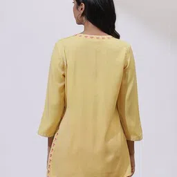 lakshita Women Embroidered Straight Kurti image 4