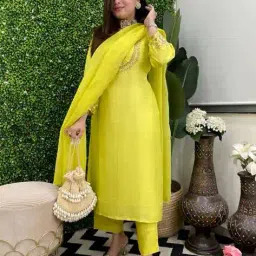 acai Women Embroidery Straight Kurta Set image 4