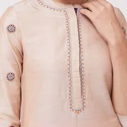 pannkh Embroidered Straight Kurta image 5