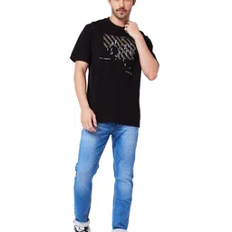 spykar Men Graphic Print Loose Fit Crew-Neck T-Shirt image 5
