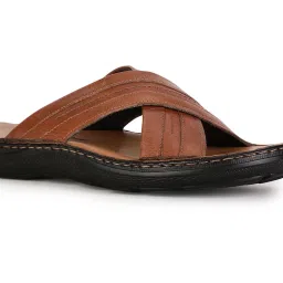 hush puppies Men Open-Toe Criss-Cross Strap Sandals image 5