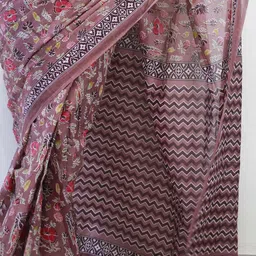 saree mall Women Floral Print Ready To Wear Saree image 5