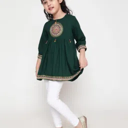 ishti Embroidered Round-Neck Top image 5