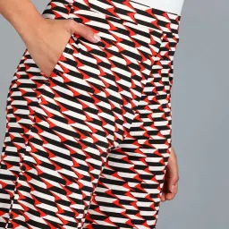 saffe Women Geometric Print Flared Pants image 5