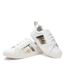 creattoes Women Low-Top Lace-Up Sneakers image 5