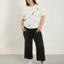 vero moda curve Women Printed Regular Fit Crew-Neck T-Shirt image 5