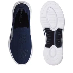 duke Men Slip-On Walking Shoes image 5