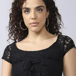 Shein Casual Short Sleeves Front Tie-Up Lace Crop Top image 5