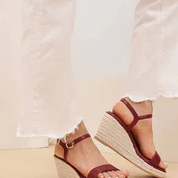 pair-ie tales Women Wedges with Stitch Detail image 5